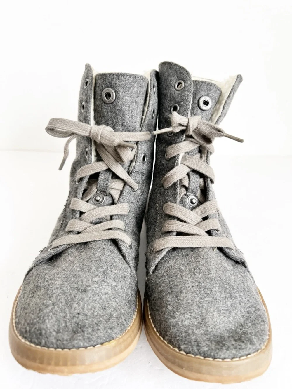 SZ 8 Gray Felt Lace-Up High-Top Boots Wool Lining